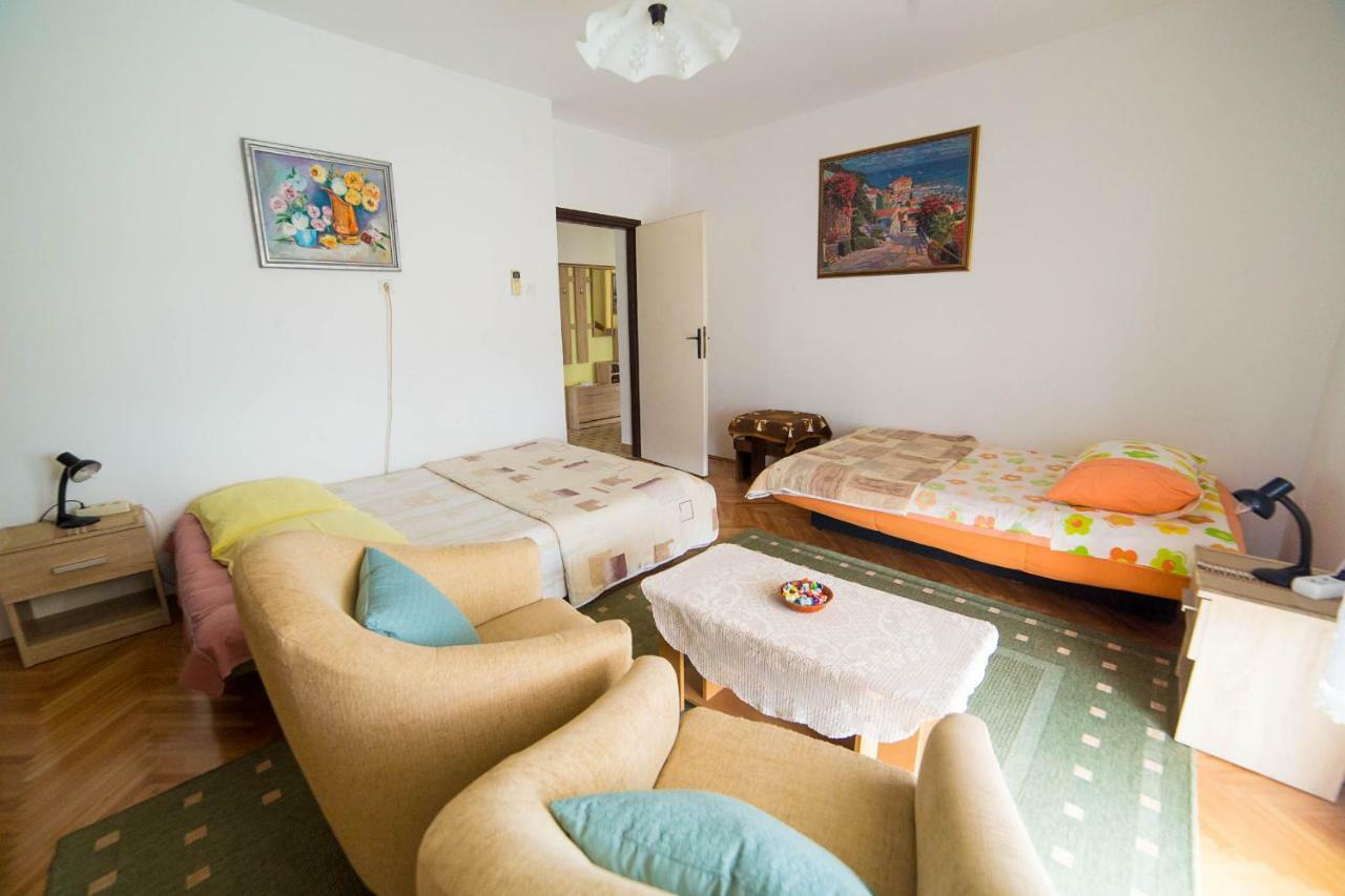 Apartments Marija Porec Exterior photo